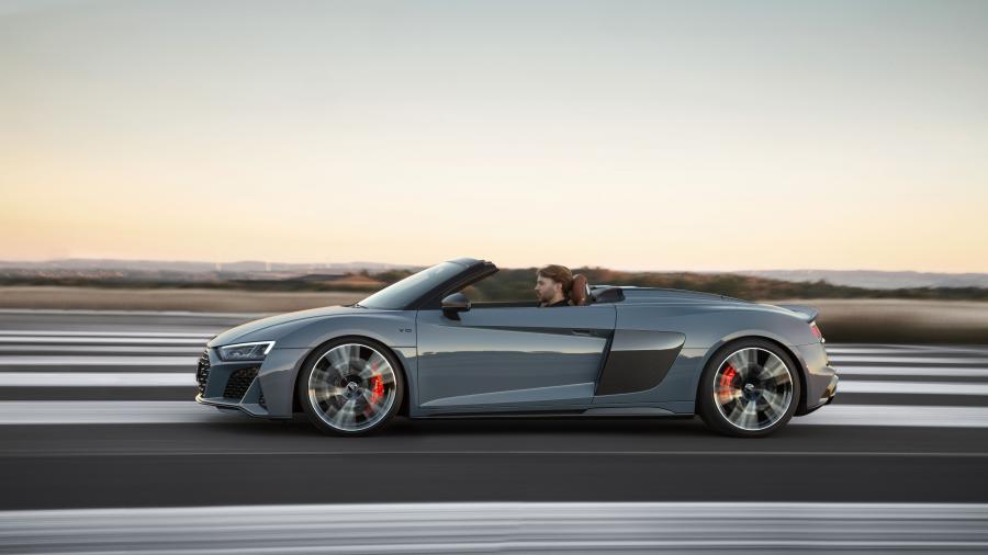  Audi R8 Spyder V10 2019 года  (WW) (фото 25 из 30)